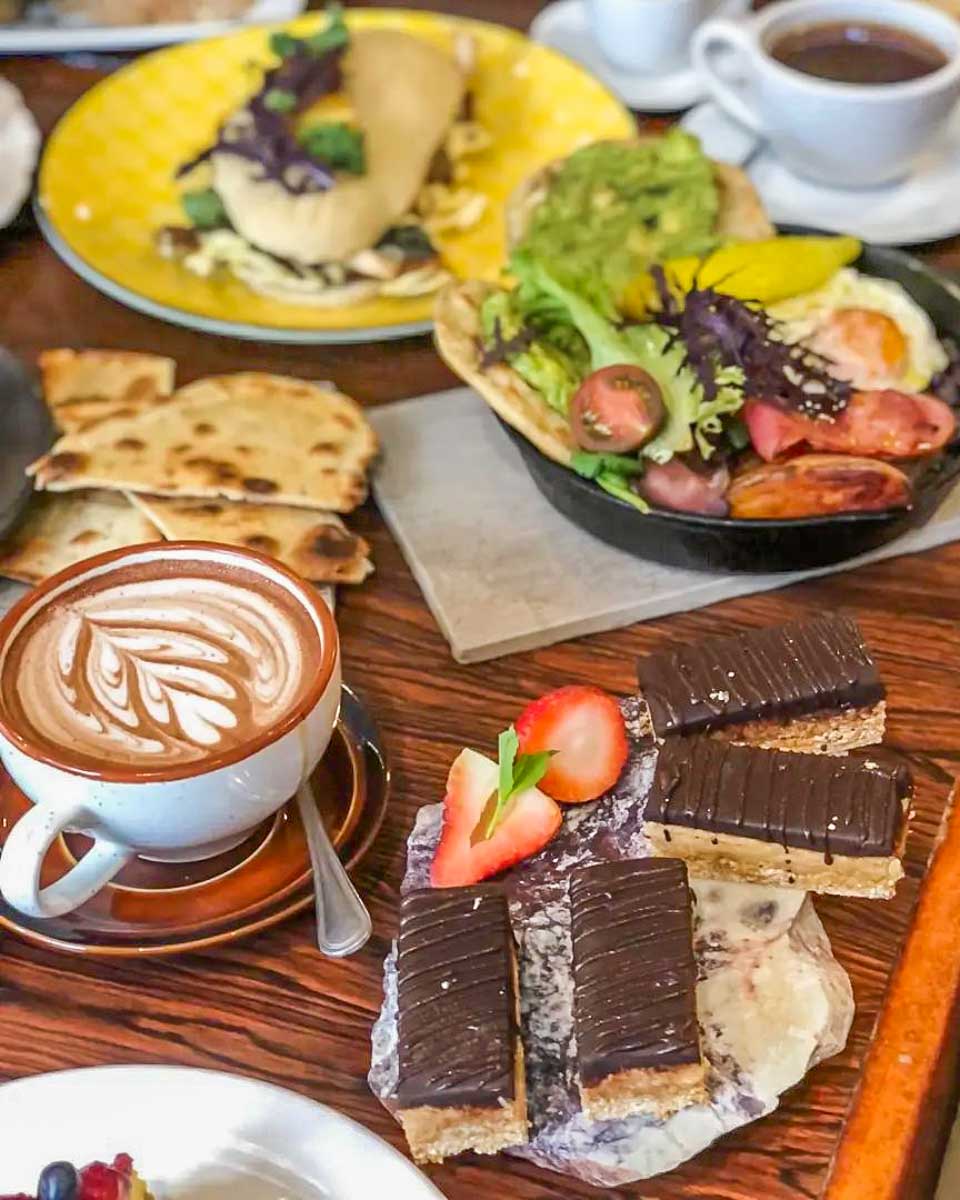 Food at Entre Cerros Valparaíso