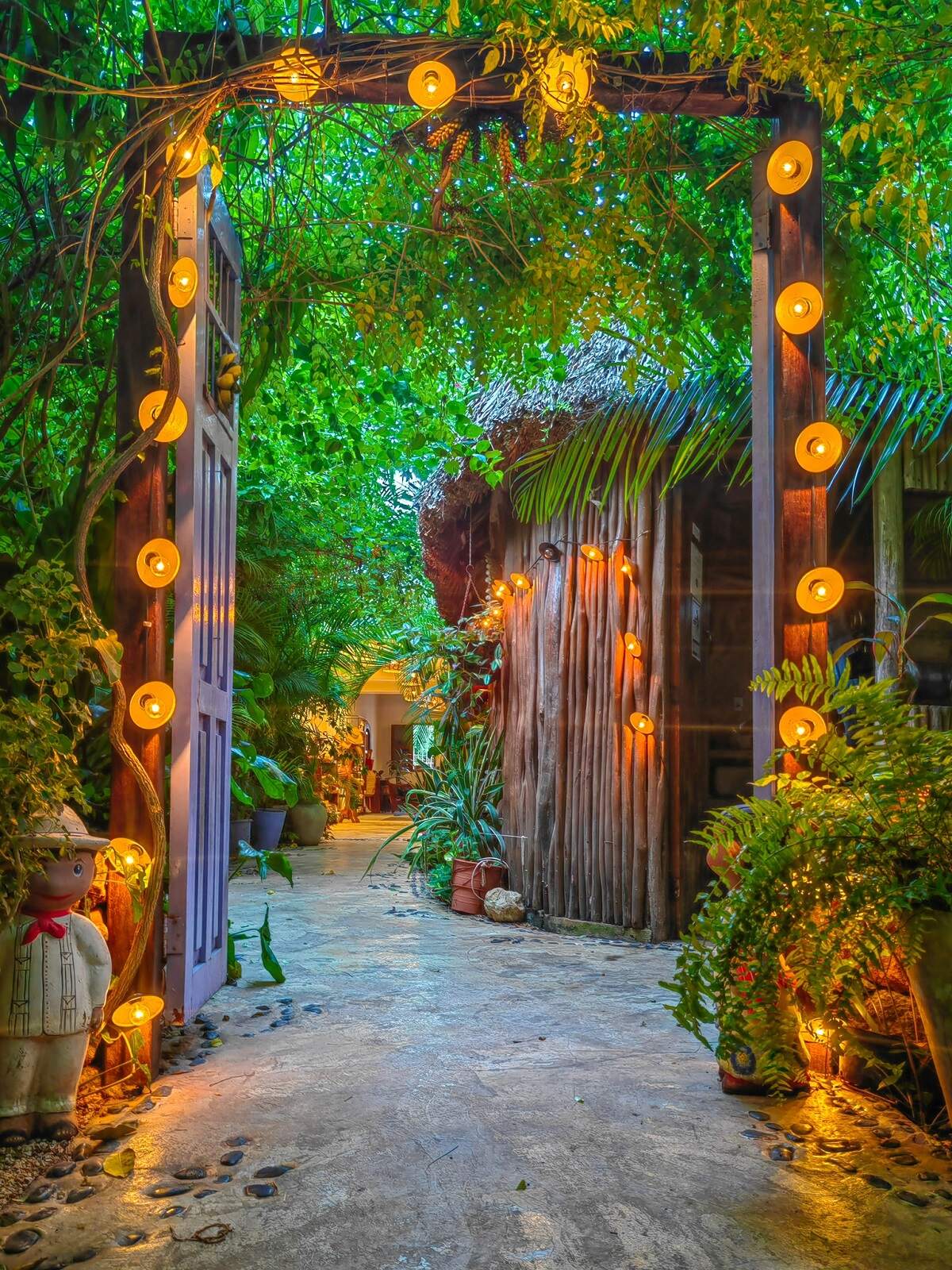 the garden at Le Muuch Hotel