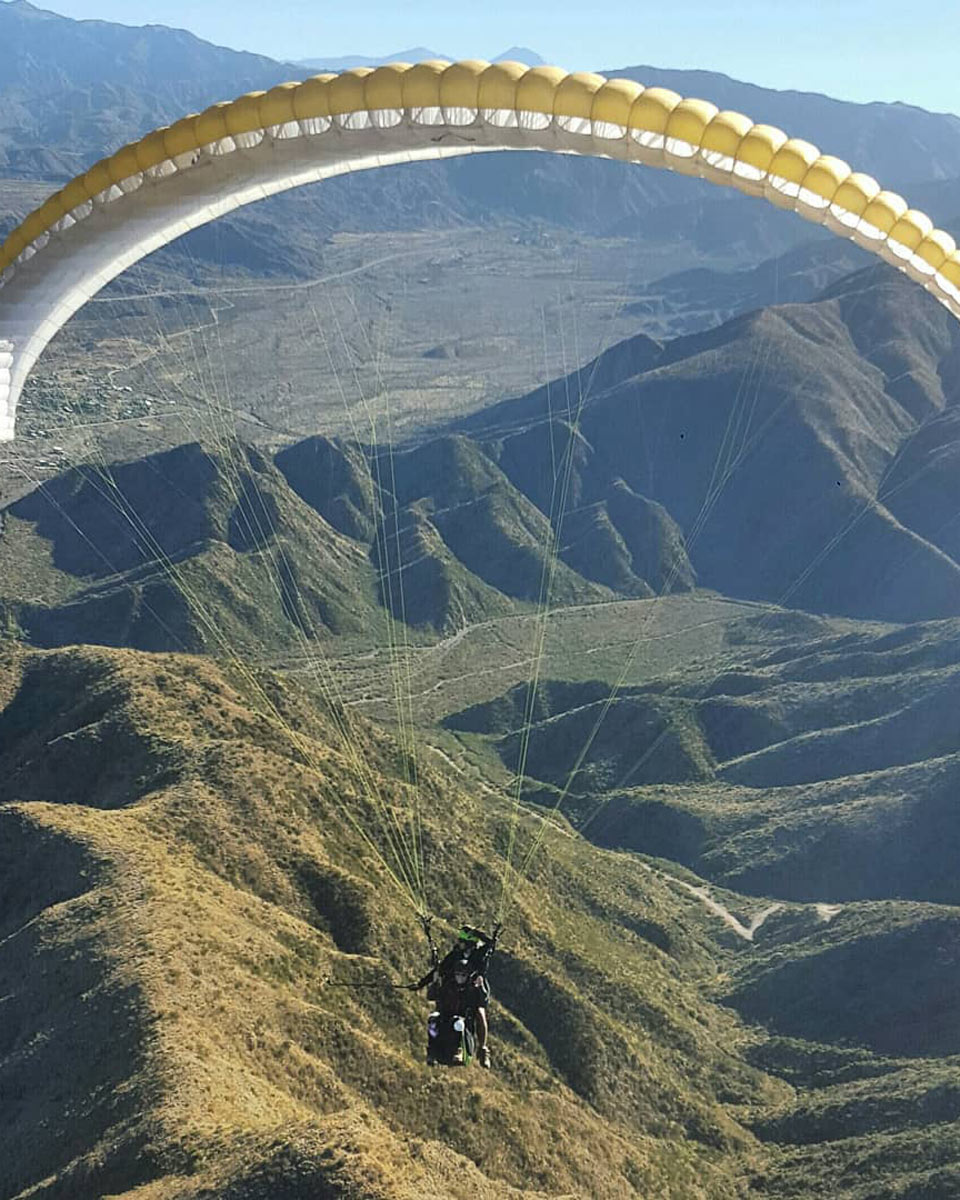 Experience paragliding in Mendoza, Argentina