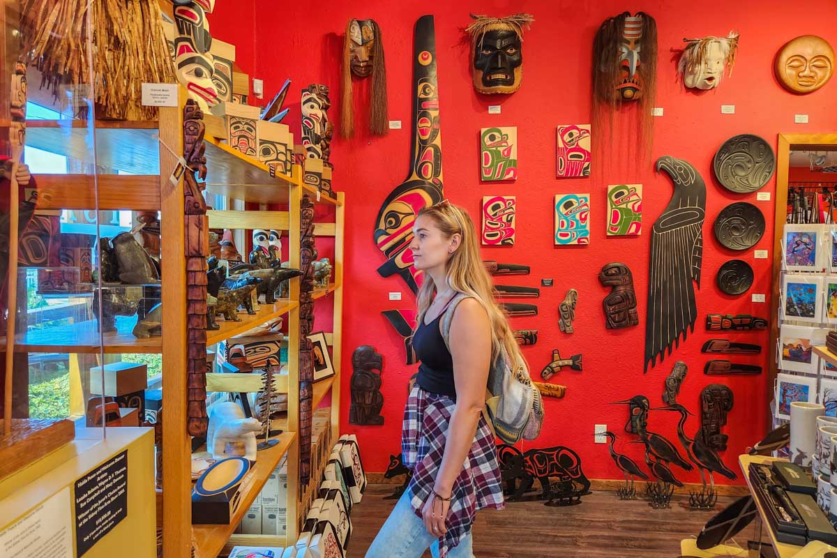 Bailey shops in Tofino