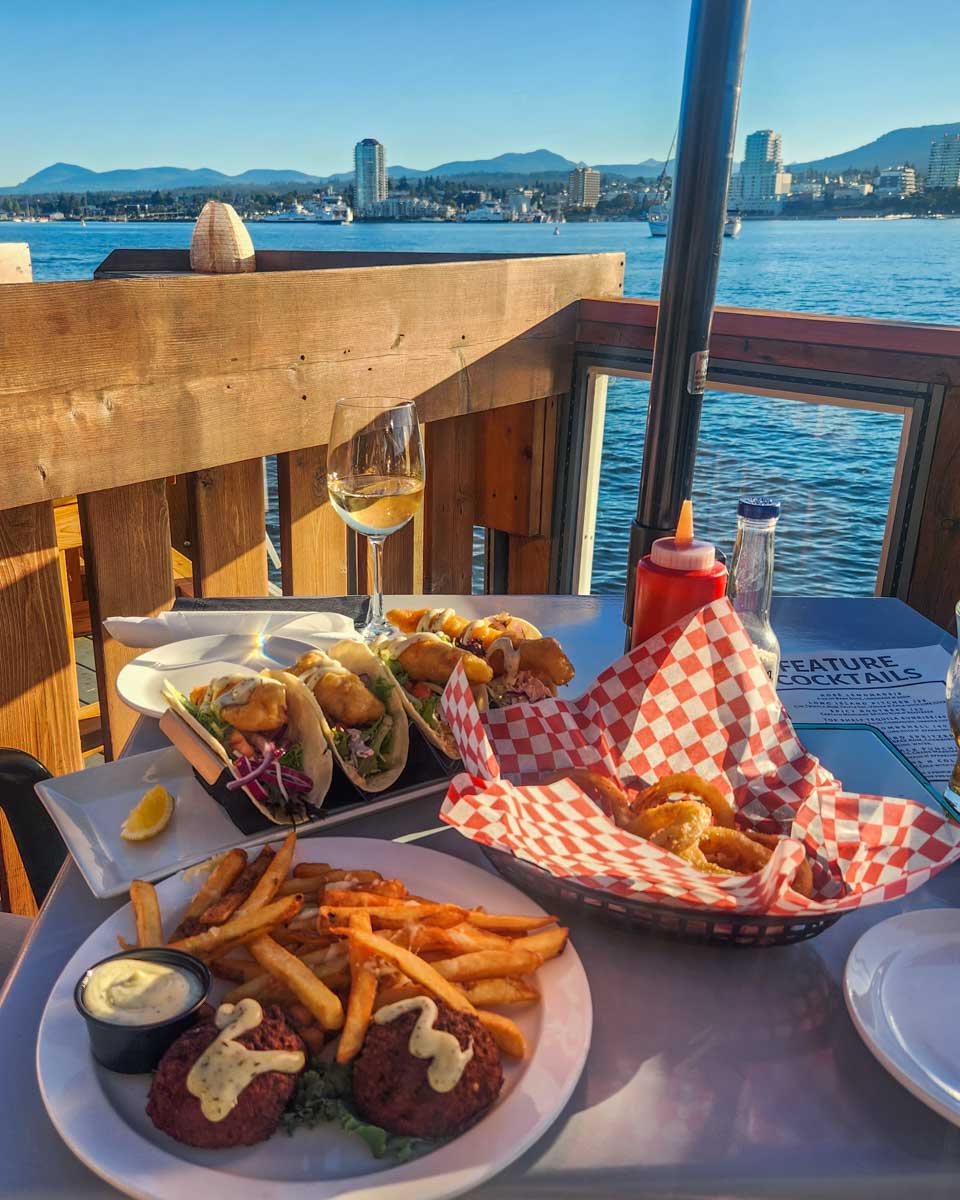 Food and drinks at Dinghy Dock Pub on Protection Island in Nanaimo, BC