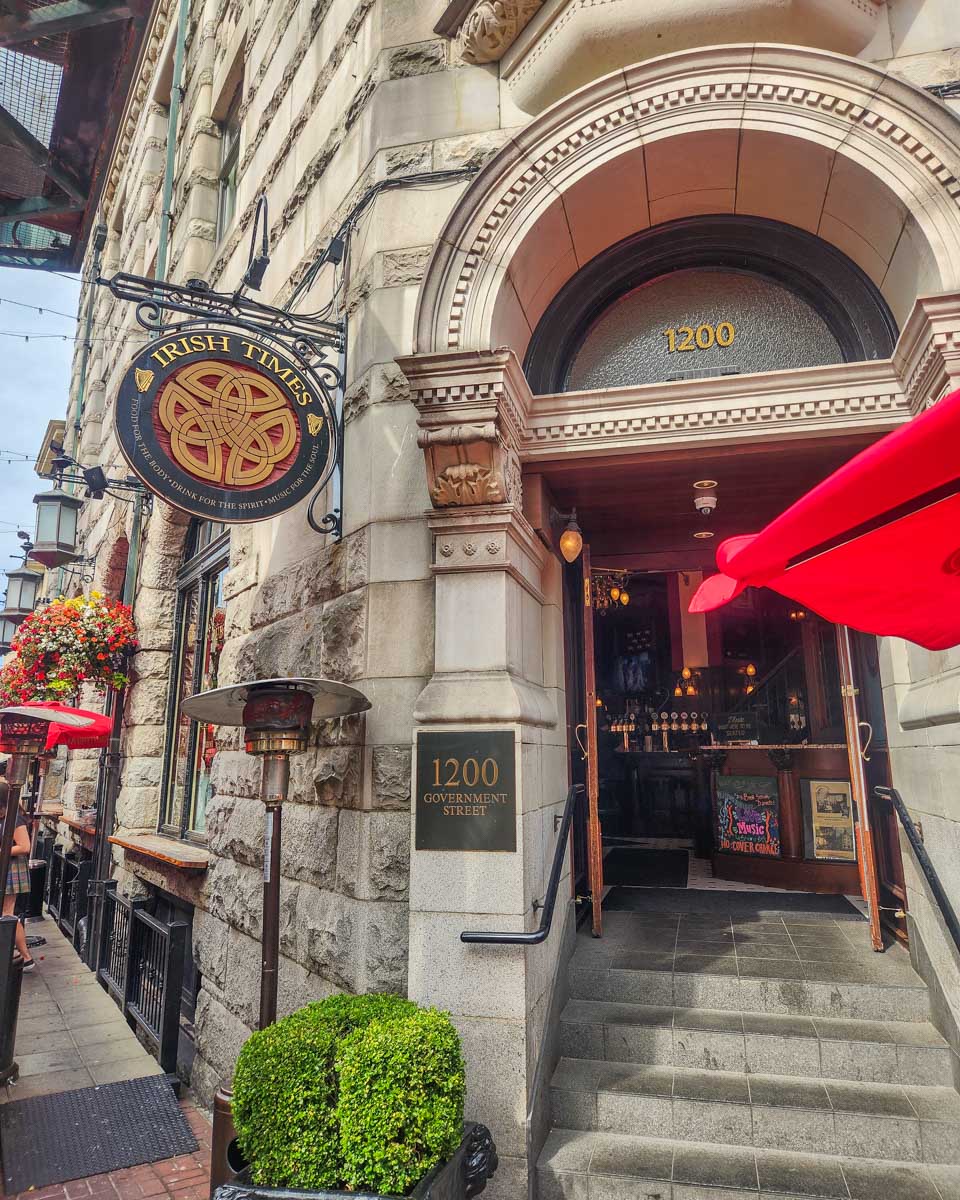 Irish Times Pub on Government Street