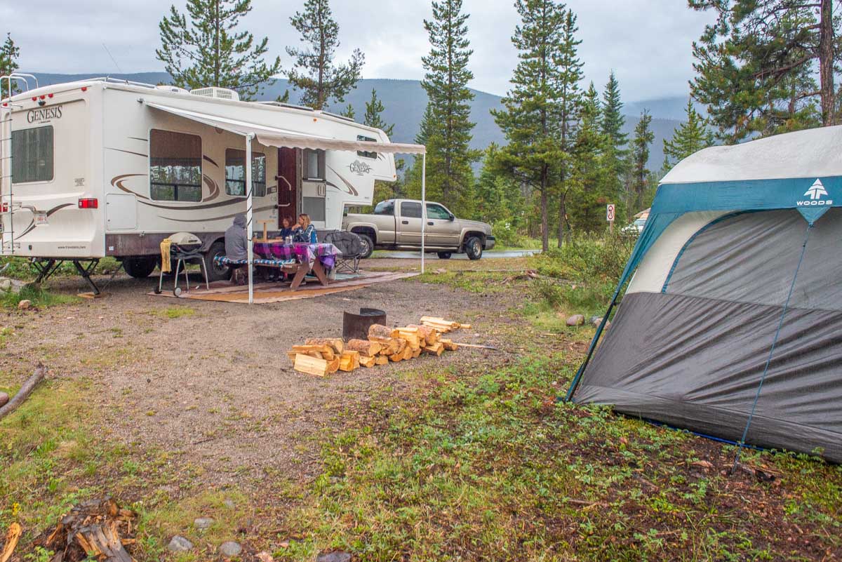 A motorhome and tent at the Wilcox Campground