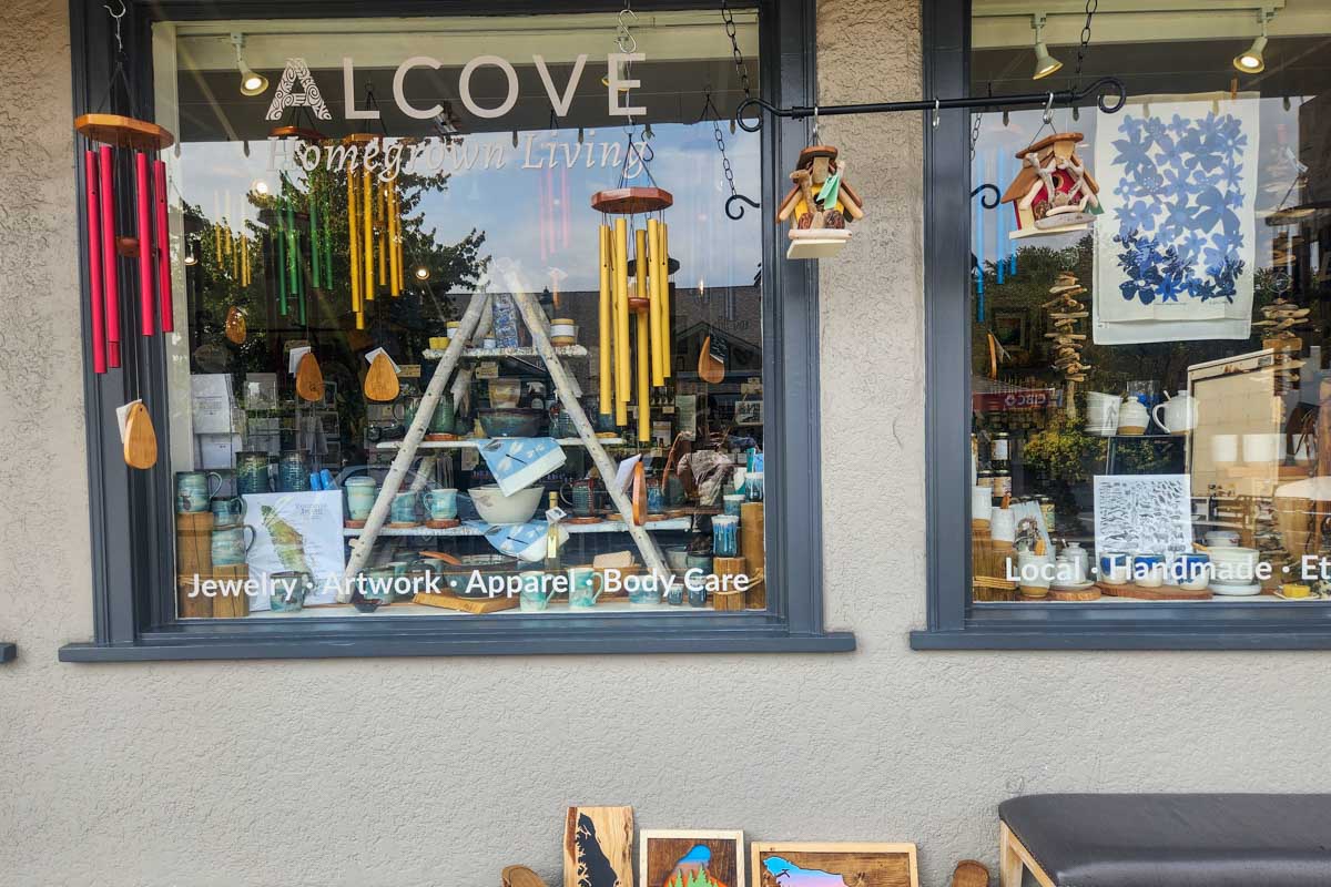 Shopping in Qualicum Beach