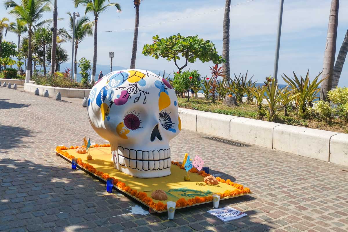 A scull statue during Día de los Muertos in Cancun, Mexico