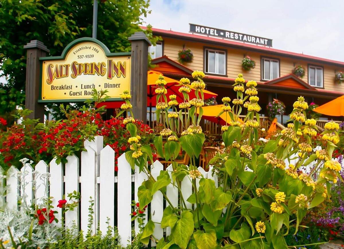 view of the garden and outside of Salt Spring Inn