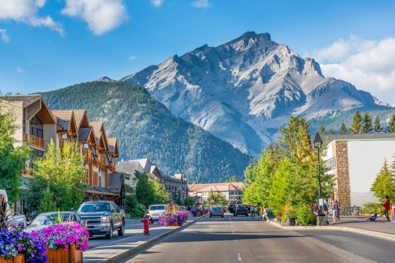 Banff Ave, Banff