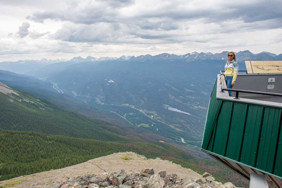 Bailey looks down at Whistler from the top of the Jasper Skytram in Jasper National Park, Canada