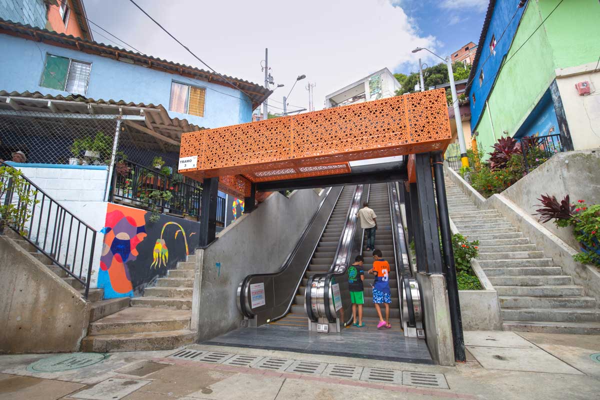 Electric Stairs of Comuna 13 (2)