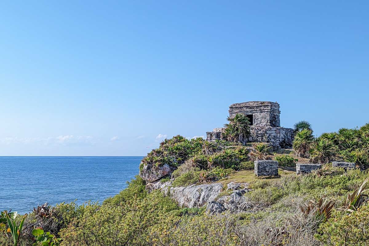 Famous building overlooking the ocean at the Tulum Ruins in Mexico