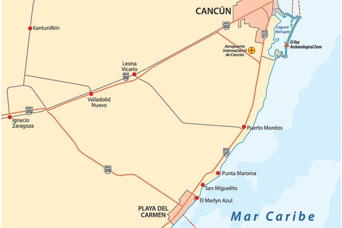 Map showing the location of Cancun airport and Playa del Carmen