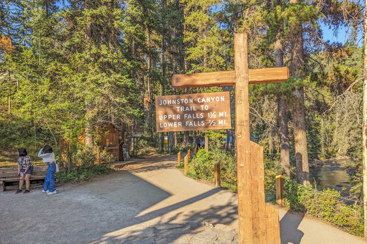 Sign for the upper and lower falls in Johnston Canyon in Banff National Park