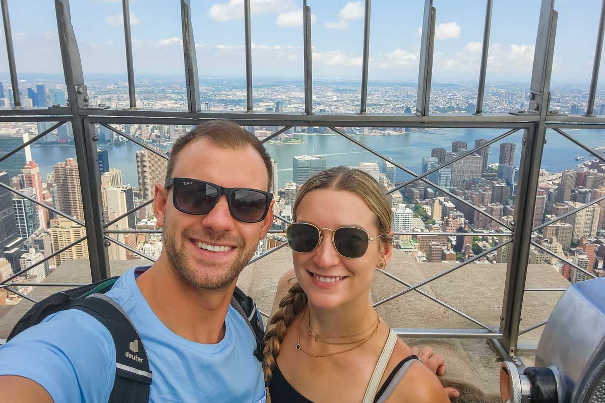 Daniel and Bailey take a selfie on the 86th Floor Observatory in New York