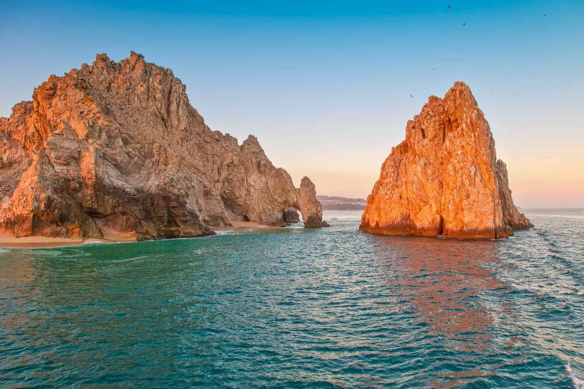 Visiting the Arco de los Cabos on a cruise from Cabo San Lucas