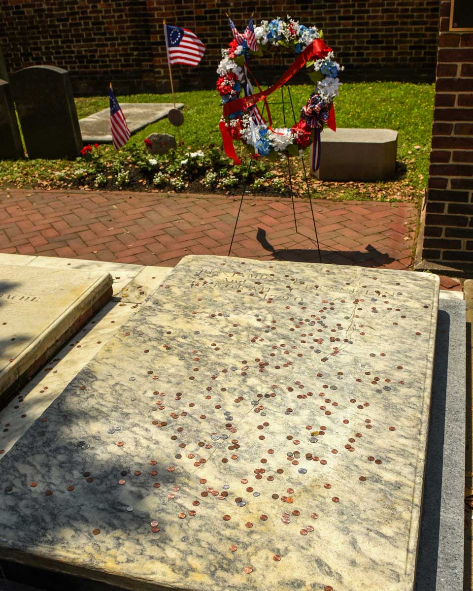 Benjamin Franklins grave in Philadelphia, USA
