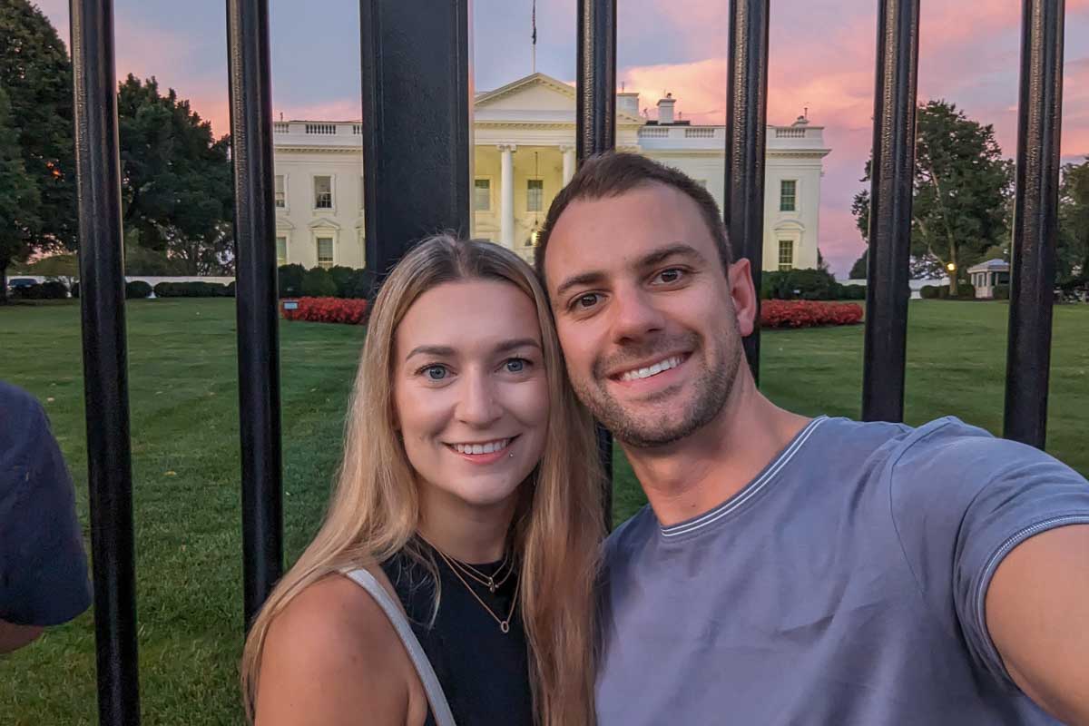 Daniel and Bailey take a selfie in front of the White House in Washington DC