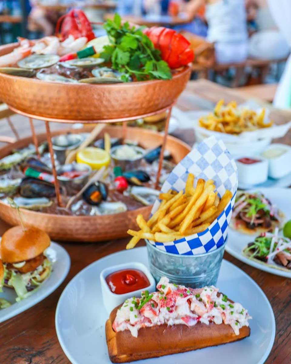 Food at Watermark on Peri 15 in New York City in summer