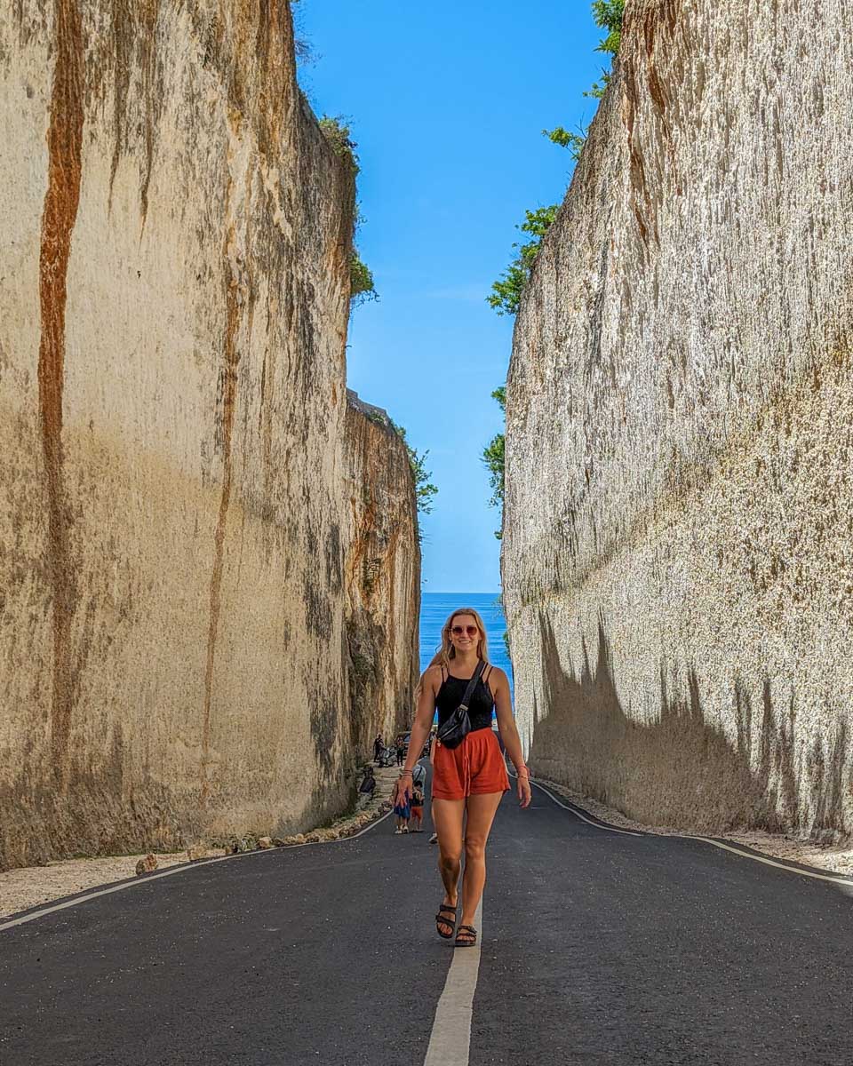 Bailey at the Tanah Barak Cliff in Uluwatu
