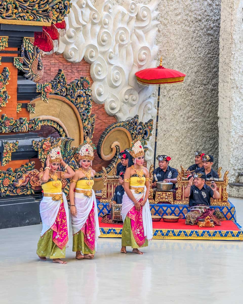 Dancers at the Garuda Wisnu Kencana Cultural Park