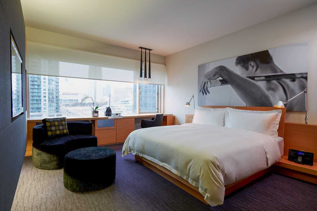 Le Germain Hotel Maple Leaf Square room