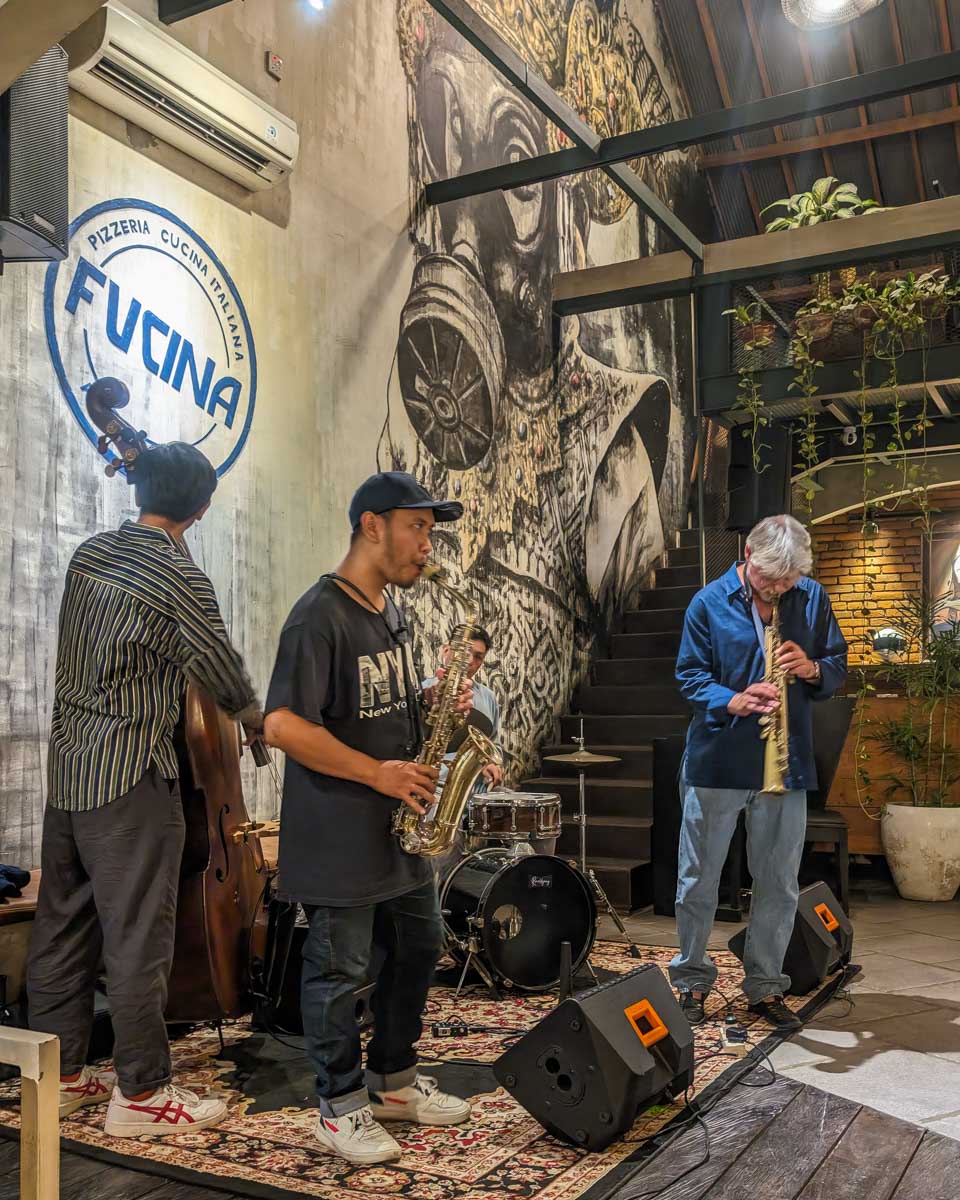 Live music at Fucina in Canggu