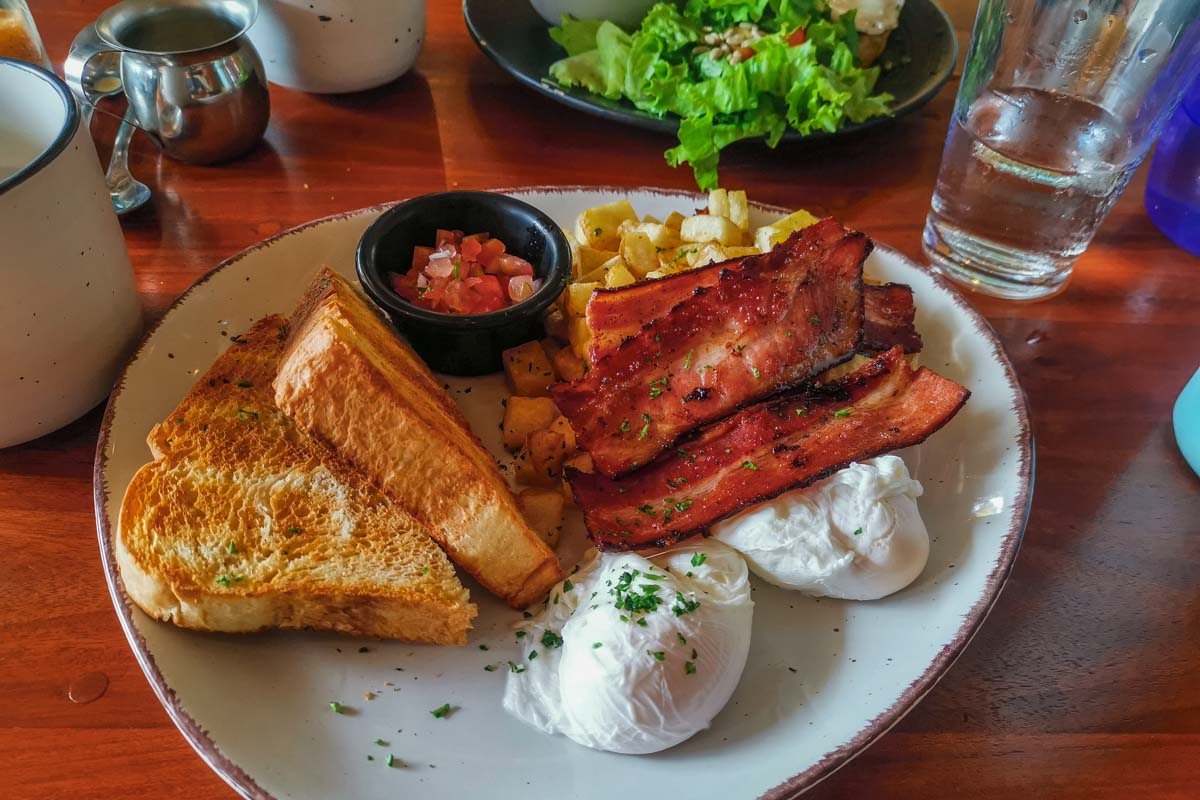 Breakfast at NOI Cafe in Tamarindo
