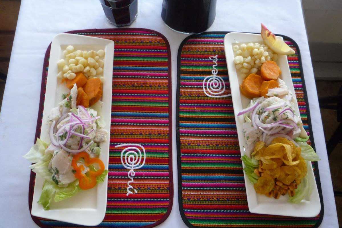 Mesa para dos Latin Taste Kensington Market Toronto Canada