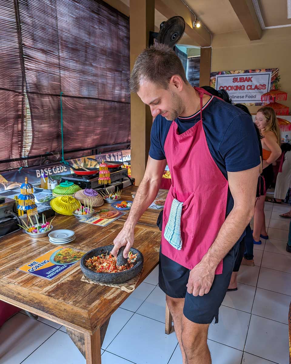 Daniel making food during a cooking class in Ubud Bali