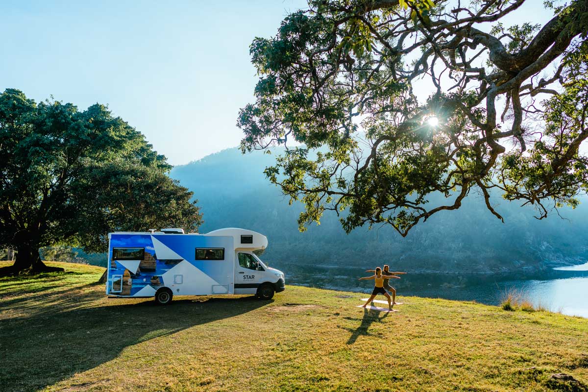 Peaople-with-a-Star-RV-in-Australia-3