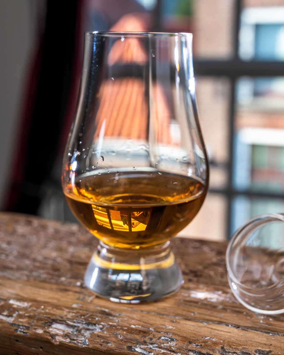 Scotch-whisky-tour-in-Edinburgh-Scotland