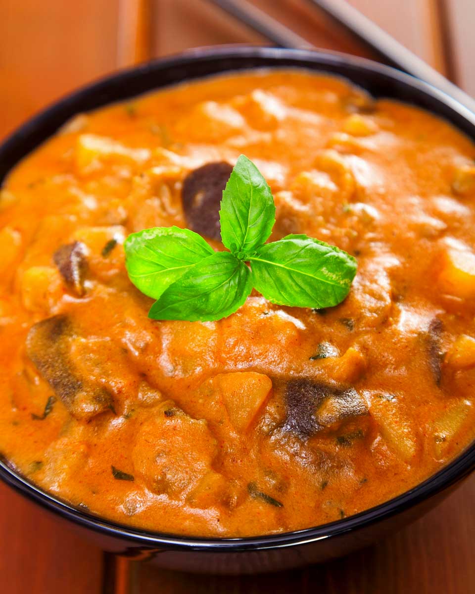 Thai-curry-made-during-a-cooking-class-in-Phuket-Thailand