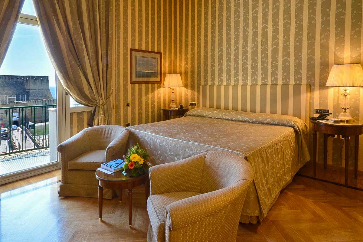 grandhotelvesuvio in Naples Italy