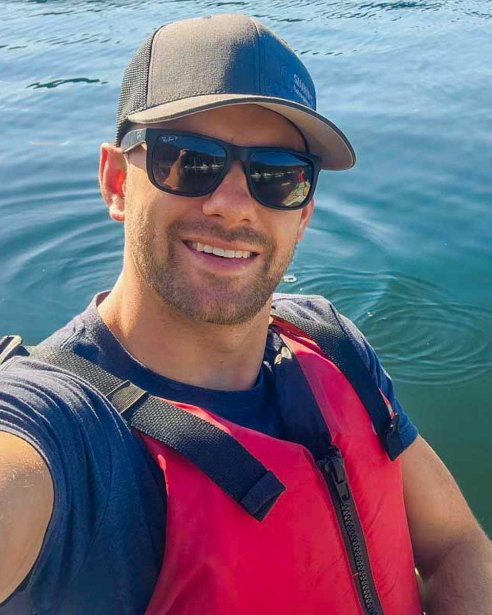 Daniel-takes-a-selfie-while-kayaking-in-Krabi Thailand