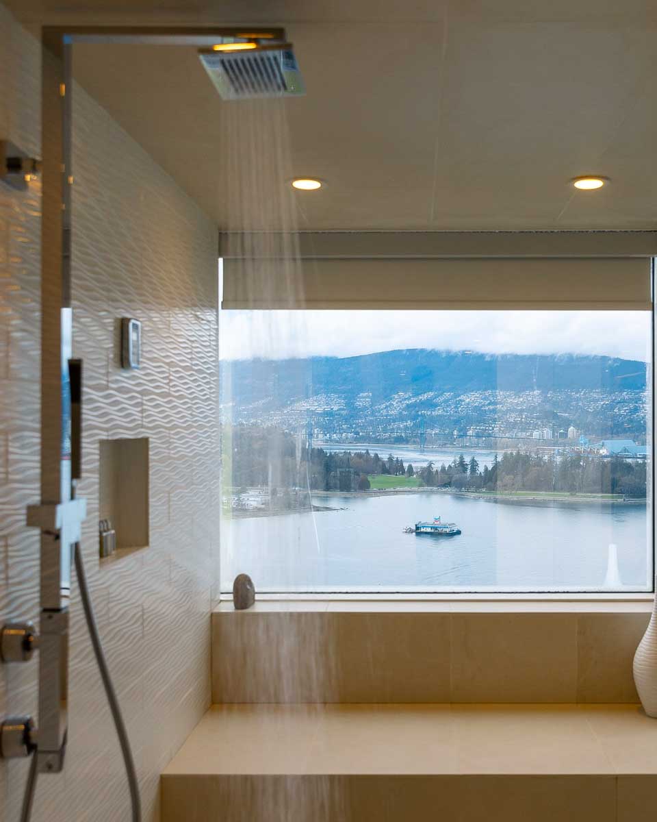 Bathroom with a view at the Pan Pacific hotel in Vancouver