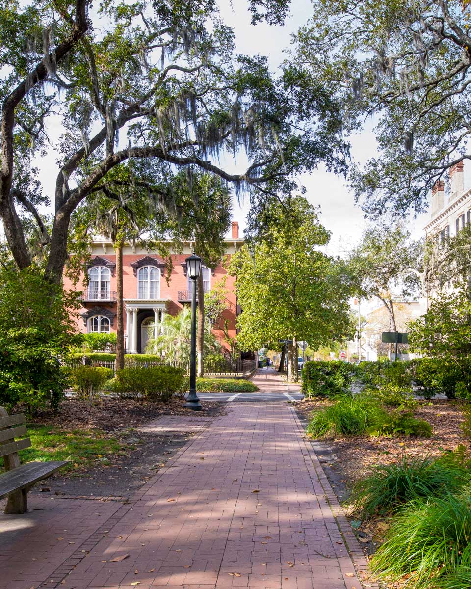 The-historic-district-of-Savannah-Georgia