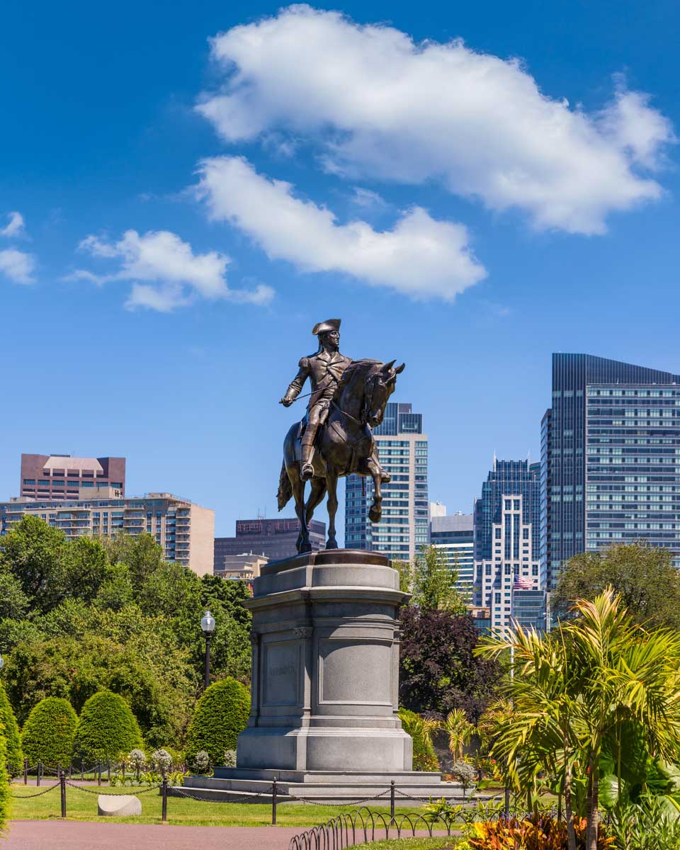 A-statue-of-George-Washington-in-the-Boston-Commons-Boston Massachusetts
