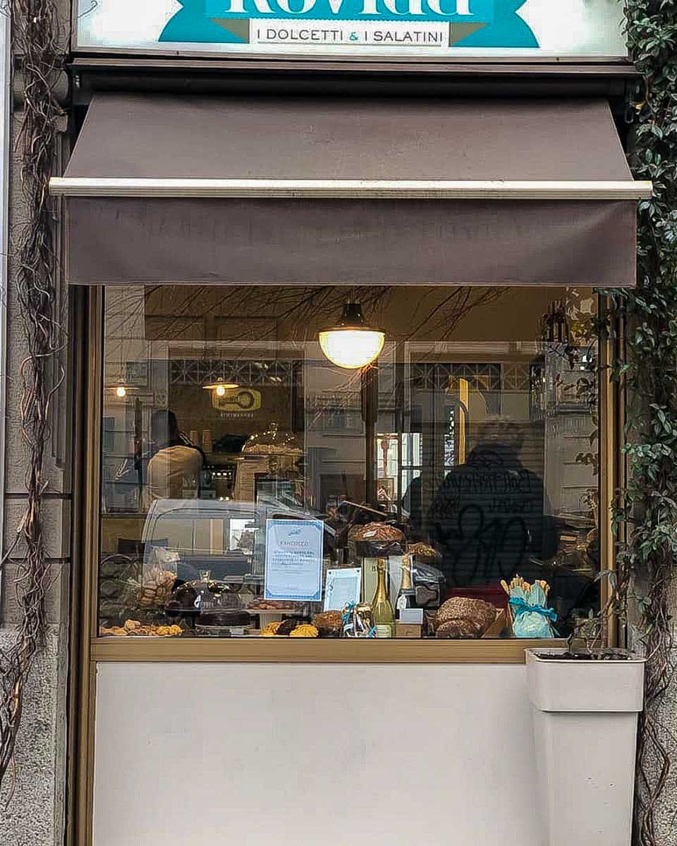 BAR PASTICCERIA ROVIDA in Milan Italy