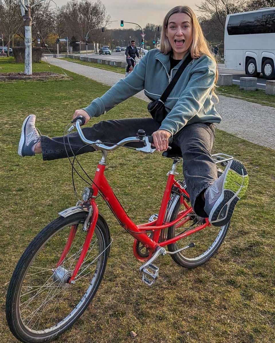 Bailey-does-a-trick-on-a-bike-in-Bruges Belgium