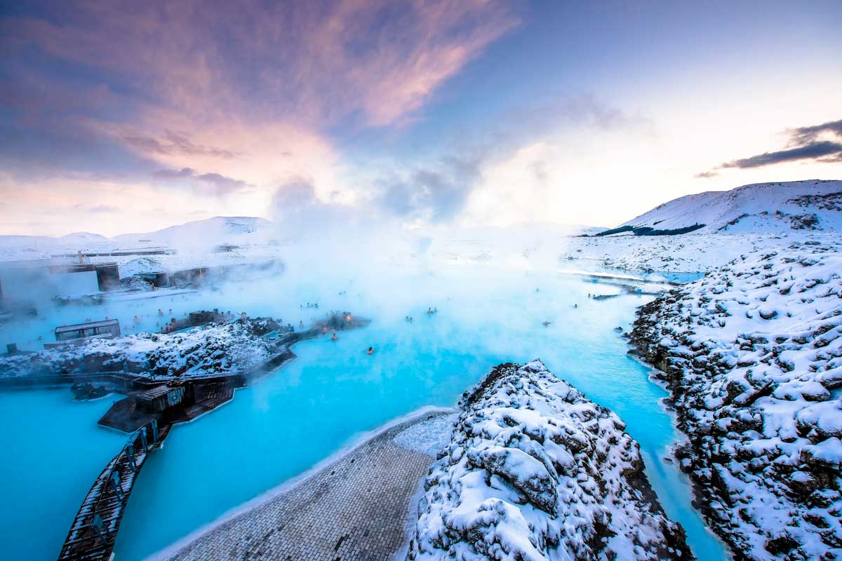 Blue lagoon hot spring spa in Reykjavik Iceland (1)