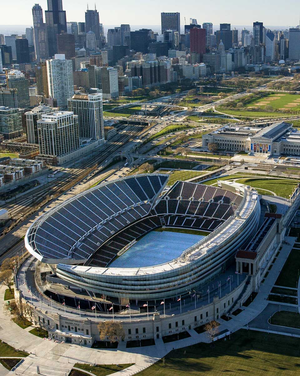 Chicago, Illinois seen from a helicopter (2)