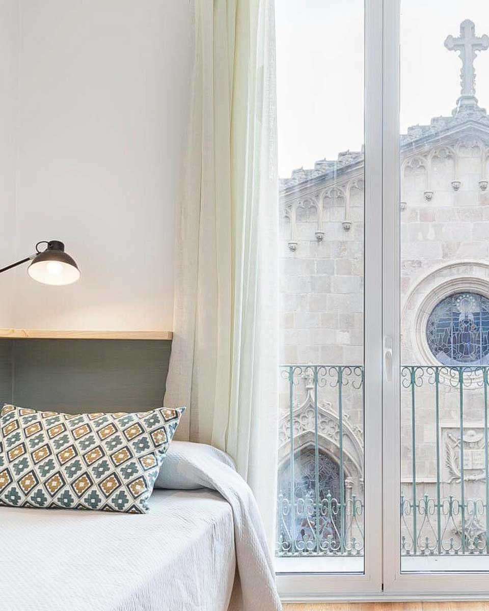 A room at Hostal Fernando in Barcelona