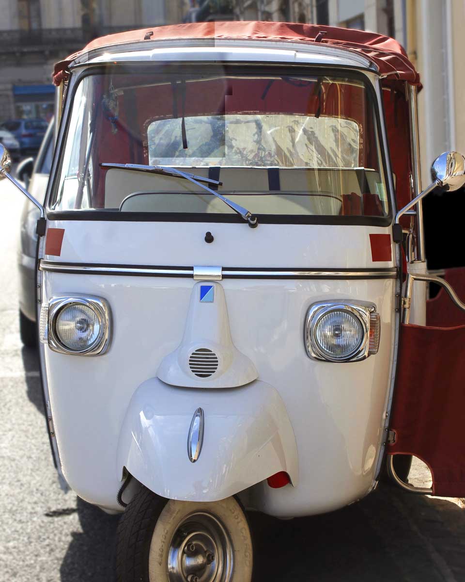 A-tuk-tuk-seen-on-a-tour-in-Lisbon Portugal