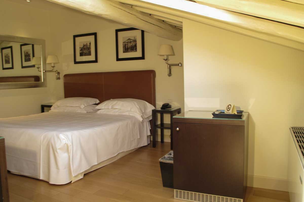 Albergo Santa Chiara in Rome Italy