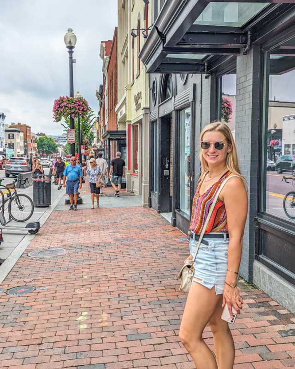 Bailey-walks-the-cute-streets-in-Georgetown-Washington-DC