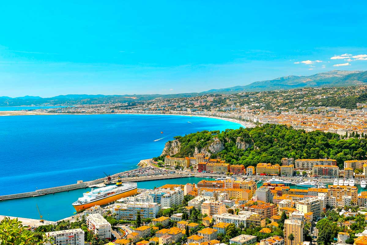 Cityscape of Nice France and the ocean