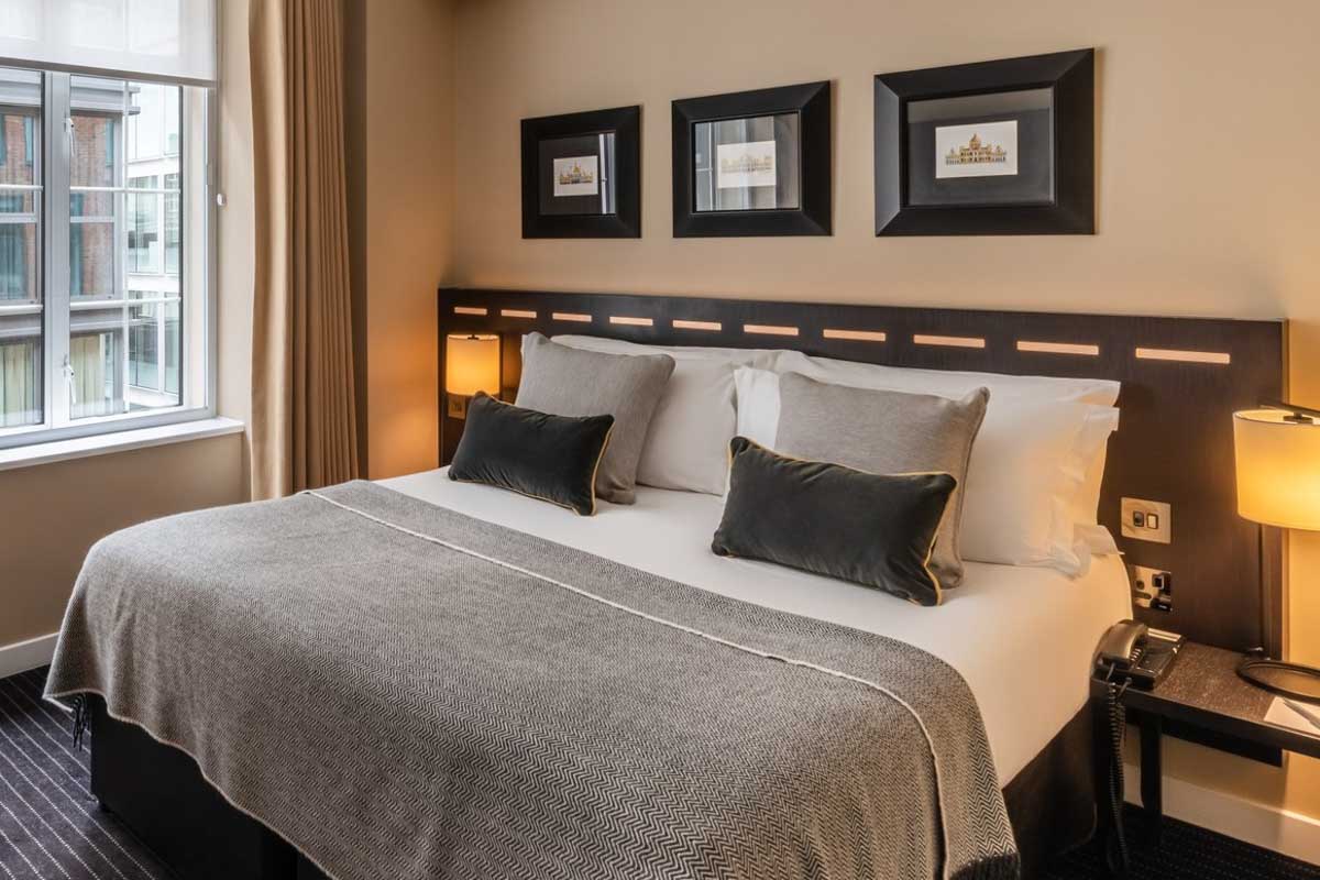 Resident Hotels in London England