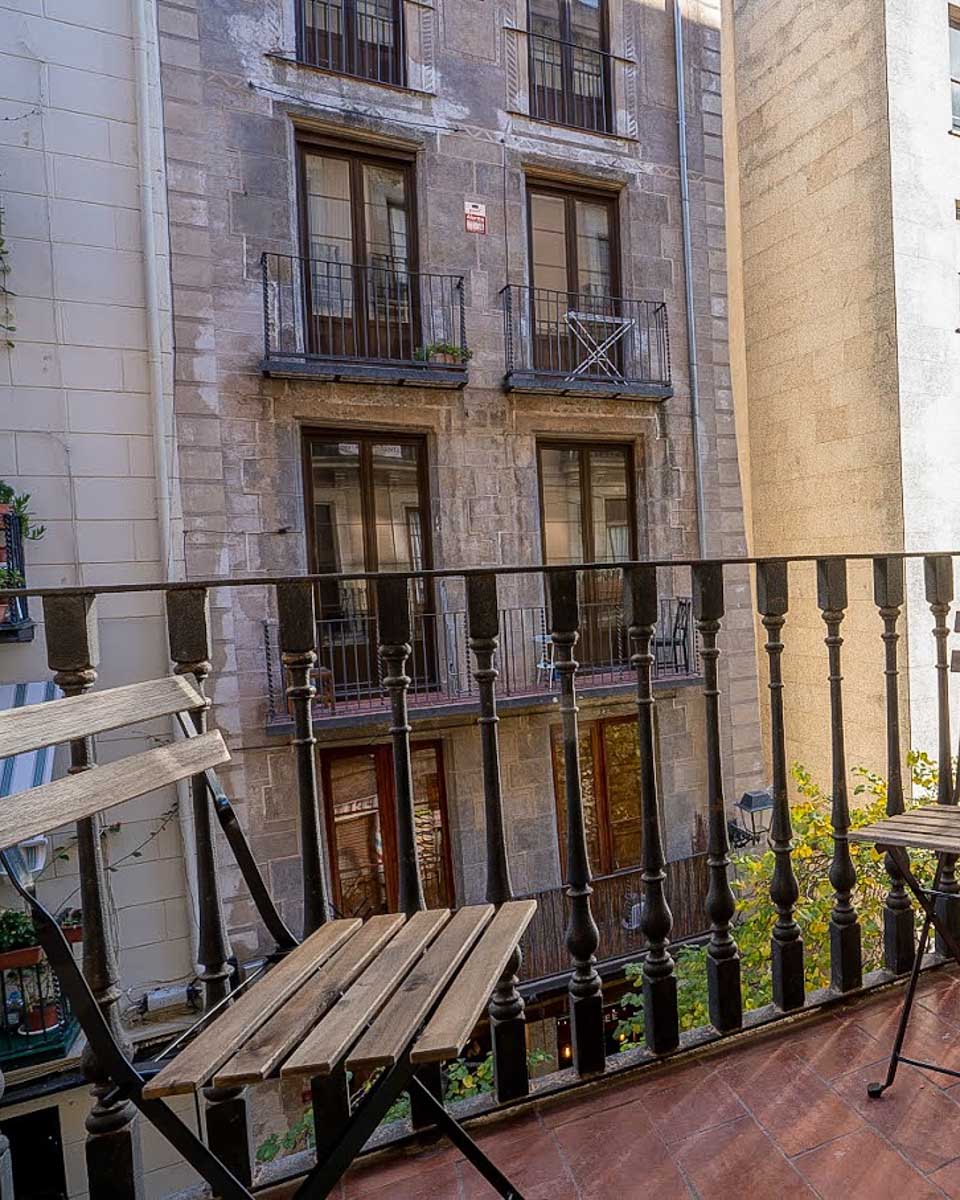 Terrace at the Hostal Hera in Barcelona