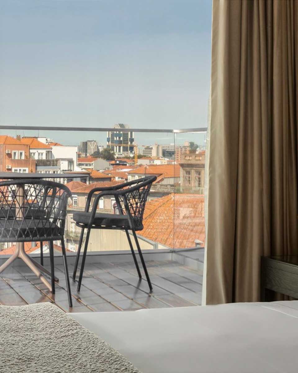 Wine & Books Porto Hotel in Porto Portugal 1