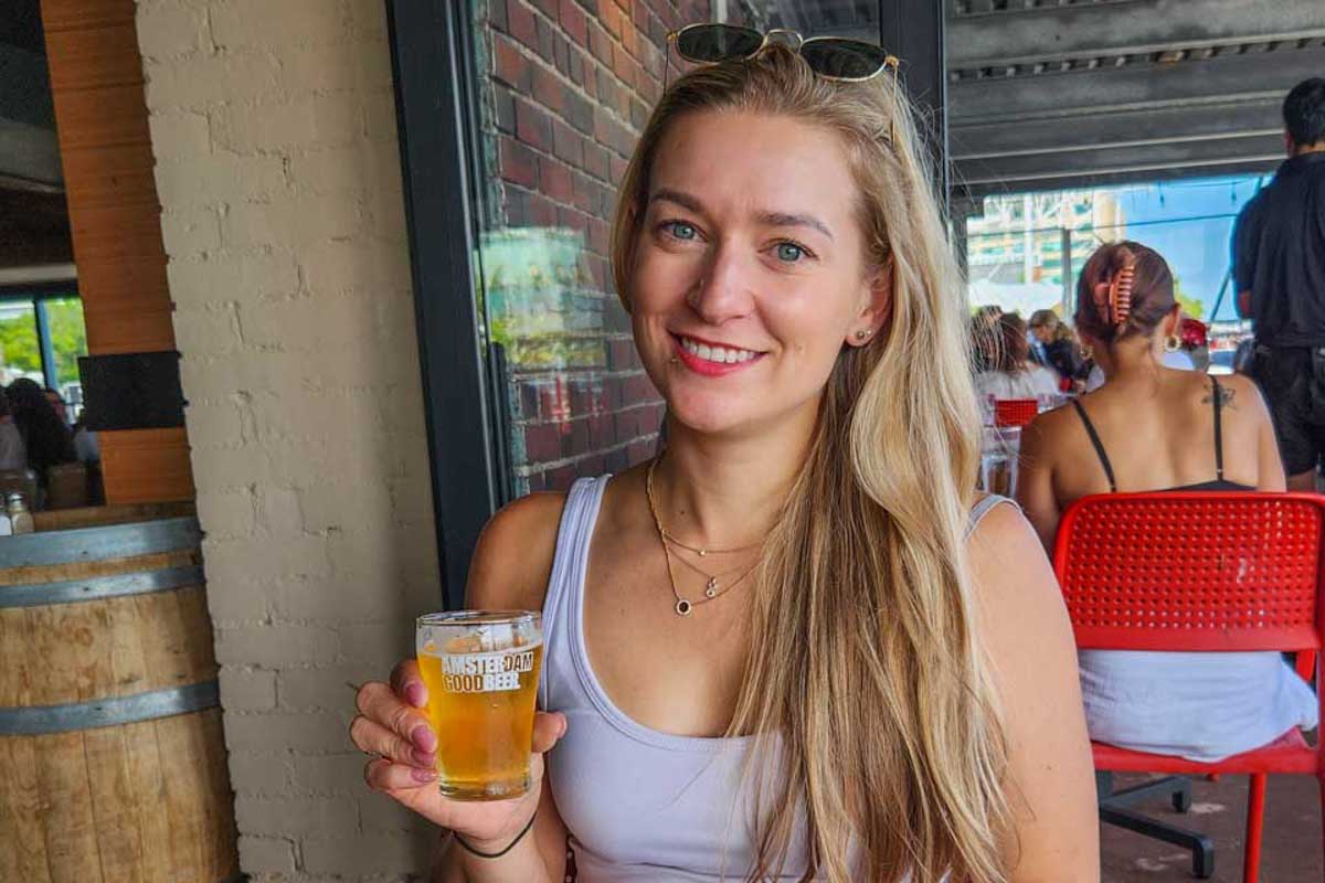 Bailey-drinks-craft-beer-from-Amsterdam-Brewery-in-Toronto