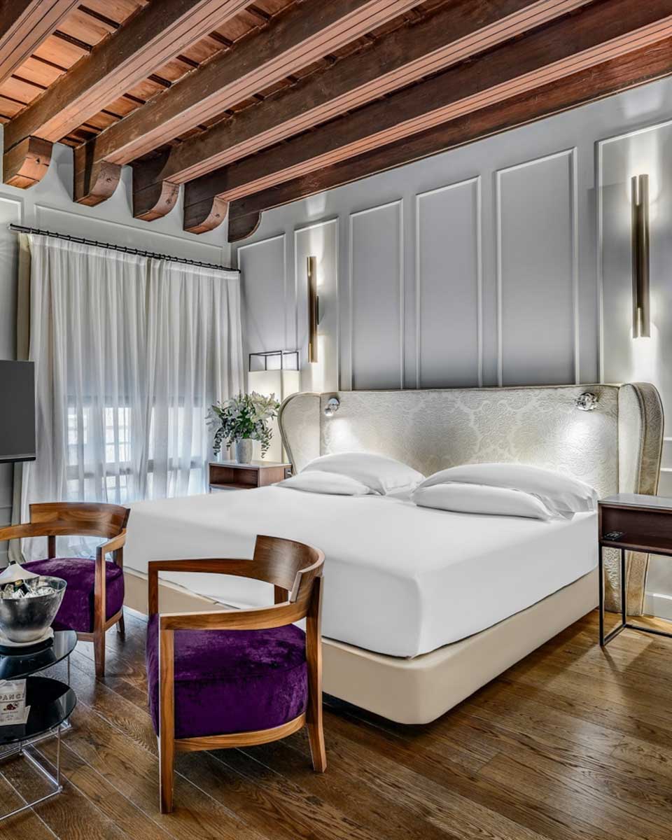 CoolRooms Palacio de Villapanés in Seville Spain 2